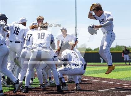 Thumbnail 3 in Lee's Summit vs. Liberty North (MSHSAA Class 6 Quarterfinal) photogallery.