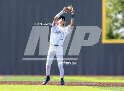 Thumbnail 2 in Lee's Summit vs. Liberty North (MSHSAA Class 6 Quarterfinal) photogallery.