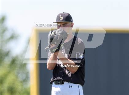 Thumbnail 2 in Lee's Summit vs. Liberty North (MSHSAA Class 6 Quarterfinal) photogallery.