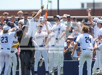Thumbnail 3 in Lee's Summit vs. Liberty North (MSHSAA Class 6 Quarterfinal) photogallery.