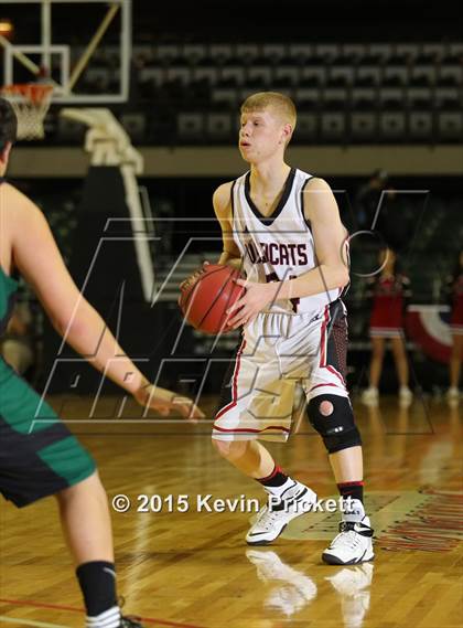 Thumbnail 2 in Fleming vs. Holly (CHSAA 1A Final) photogallery.