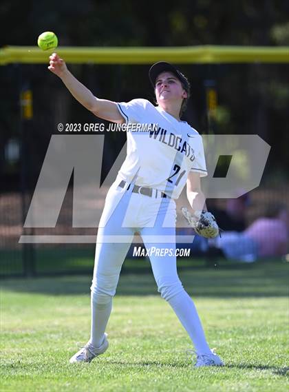 Thumbnail 2 in Cardinal Newman @ Marin Catholic photogallery.