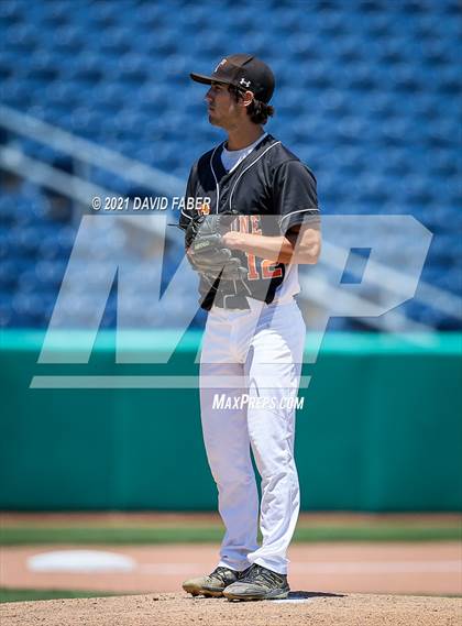 Thumbnail 1 in Tyrone vs. Oley Valley (PIAA 3A Championship) photogallery.