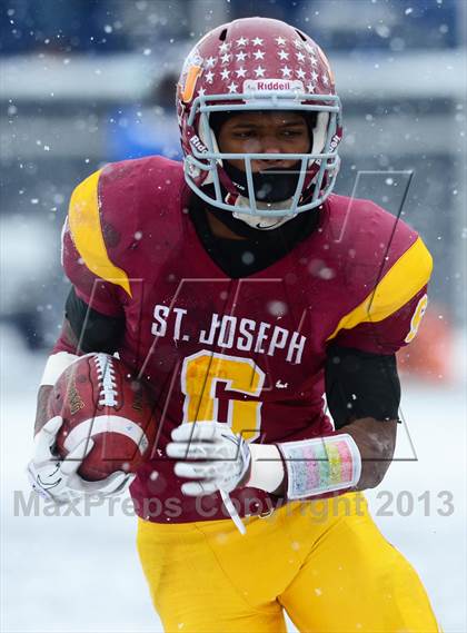 Thumbnail 2 in Brookfield vs. St. Joseph (CIAC Class M Final) photogallery.