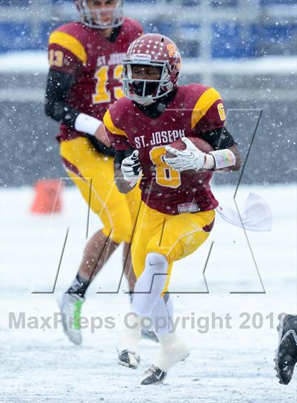 Thumbnail 1 in Brookfield vs. St. Joseph (CIAC Class M Final) photogallery.