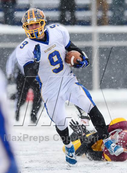 Thumbnail 1 in Brookfield vs. St. Joseph (CIAC Class M Final) photogallery.