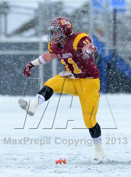 Thumbnail 3 in Brookfield vs. St. Joseph (CIAC Class M Final) photogallery.