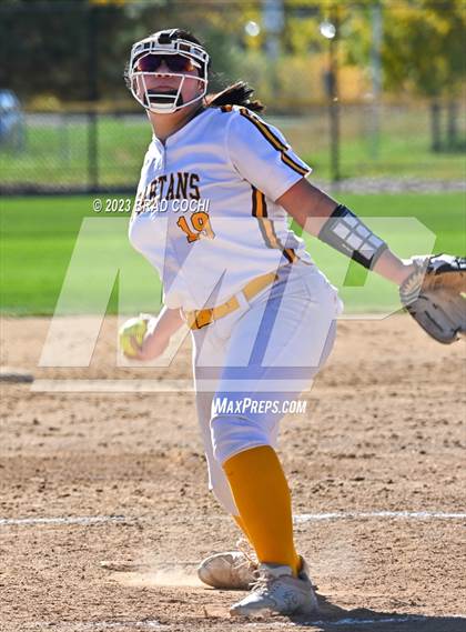Thumbnail 2 in Strasburg vs. Thomas Jefferson photogallery.