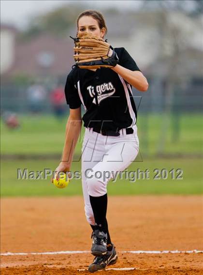 Thumbnail 2 in Brazosport vs St. Agnes (Brazosport Classic) photogallery.