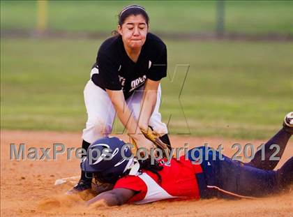 Thumbnail 3 in Brazosport vs St. Agnes (Brazosport Classic) photogallery.