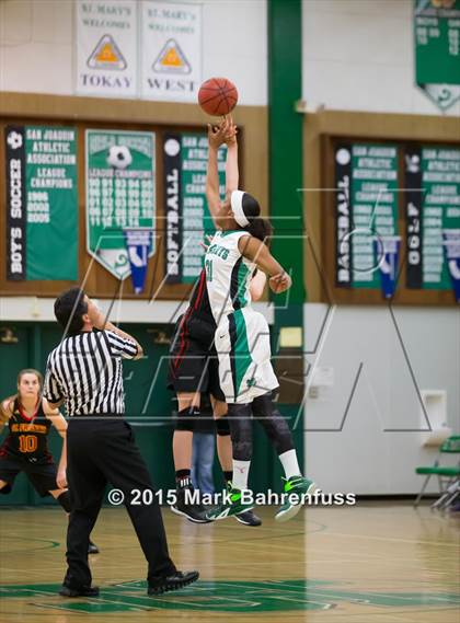 Thumbnail 1 in St. Francis @ St. Mary's (CIF SJS Division 1 Playoff) photogallery.