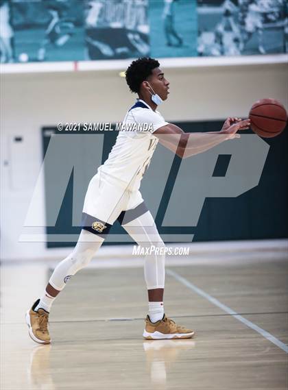 Thumbnail 1 in Campbell Hall vs St. Anthony (West Side Tip Off Classic) photogallery.