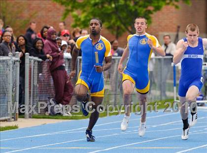Thumbnail 3 in North Suburban Conference Boys Track and Field Championships photogallery.