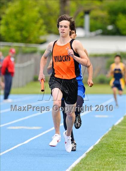 Thumbnail 3 in North Suburban Conference Boys Track and Field Championships photogallery.