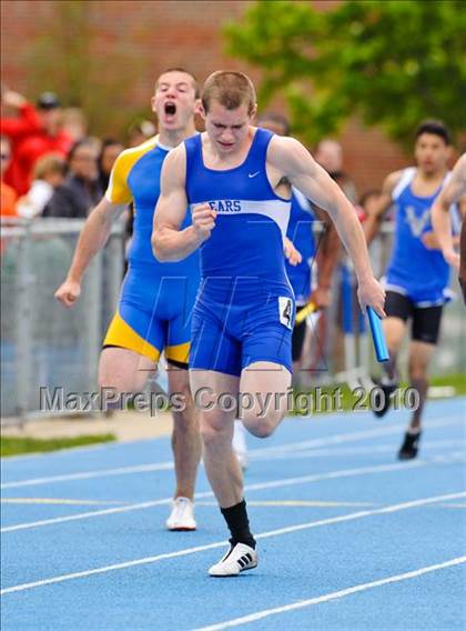 Thumbnail 3 in North Suburban Conference Boys Track and Field Championships photogallery.