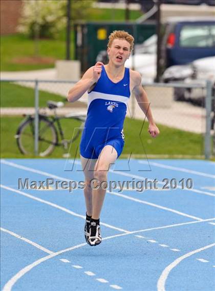 Thumbnail 2 in North Suburban Conference Boys Track and Field Championships photogallery.