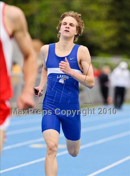 Thumbnail 3 in North Suburban Conference Boys Track and Field Championships photogallery.