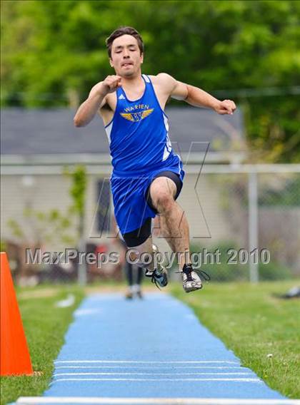Thumbnail 2 in North Suburban Conference Boys Track and Field Championships photogallery.