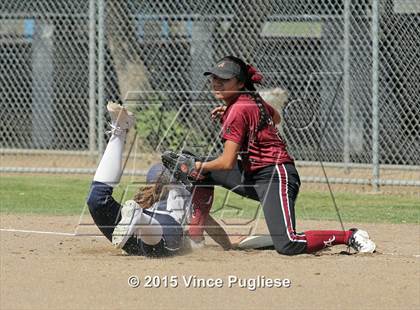 Thumbnail 2 in Alemany @ Notre Dame (SO) photogallery.