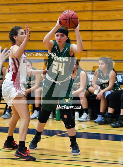 Thumbnail 2 in Greenway vs. Ironwood (DVHS Skyhawks Thanksgiving Tournament) photogallery.