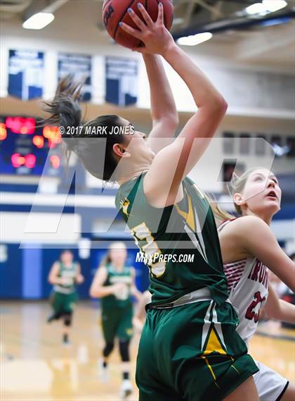 Thumbnail 3 in Greenway vs. Ironwood (DVHS Skyhawks Thanksgiving Tournament) photogallery.