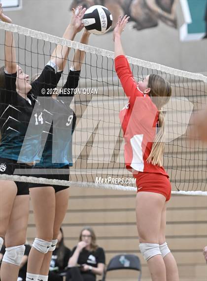 Thumbnail 2 in Redondo Union @ Aliso Niguel (CIF-SS D2 Semi-Final) photogallery.