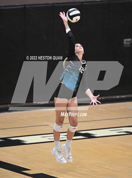 Thumbnail 2 in Redondo Union @ Aliso Niguel (CIF-SS D2 Semi-Final) photogallery.