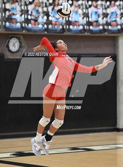 Thumbnail 3 in Redondo Union @ Aliso Niguel (CIF-SS D2 Semi-Final) photogallery.