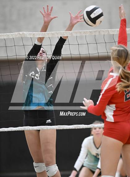 Thumbnail 2 in Redondo Union @ Aliso Niguel (CIF-SS D2 Semi-Final) photogallery.