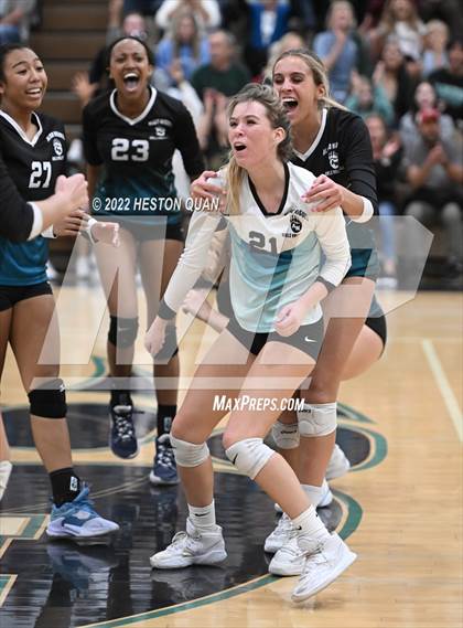 Thumbnail 3 in Redondo Union @ Aliso Niguel (CIF-SS D2 Semi-Final) photogallery.