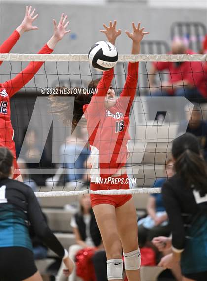Thumbnail 1 in Redondo Union @ Aliso Niguel (CIF-SS D2 Semi-Final) photogallery.