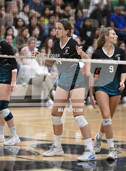 Thumbnail 2 in Redondo Union @ Aliso Niguel (CIF-SS D2 Semi-Final) photogallery.