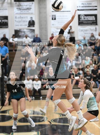 Thumbnail 2 in Redondo Union @ Aliso Niguel (CIF-SS D2 Semi-Final) photogallery.