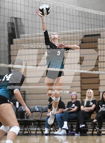 Thumbnail 2 in Redondo Union @ Aliso Niguel (CIF-SS D2 Semi-Final) photogallery.