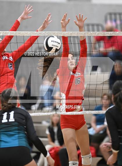 Thumbnail 2 in Redondo Union @ Aliso Niguel (CIF-SS D2 Semi-Final) photogallery.