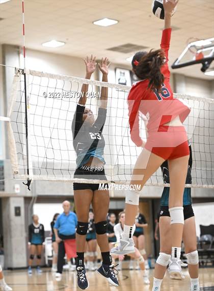 Thumbnail 1 in Redondo Union @ Aliso Niguel (CIF-SS D2 Semi-Final) photogallery.
