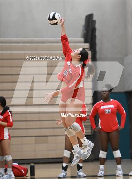 Thumbnail 3 in Redondo Union @ Aliso Niguel (CIF-SS D2 Semi-Final) photogallery.