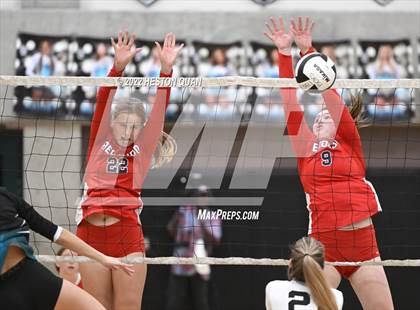 Thumbnail 3 in Redondo Union @ Aliso Niguel (CIF-SS D2 Semi-Final) photogallery.