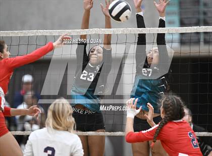 Thumbnail 2 in Redondo Union @ Aliso Niguel (CIF-SS D2 Semi-Final) photogallery.