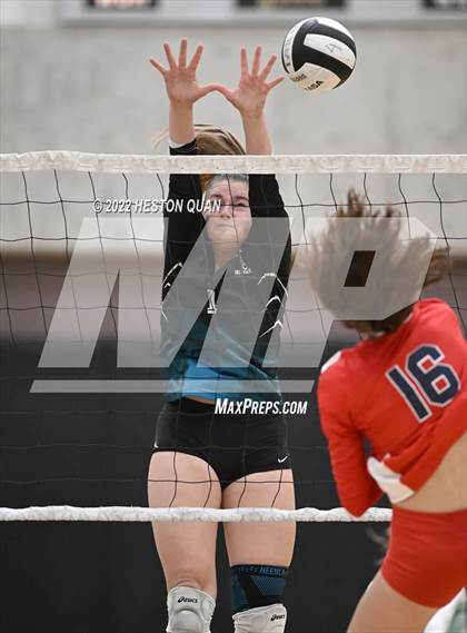 Thumbnail 2 in Redondo Union @ Aliso Niguel (CIF-SS D2 Semi-Final) photogallery.