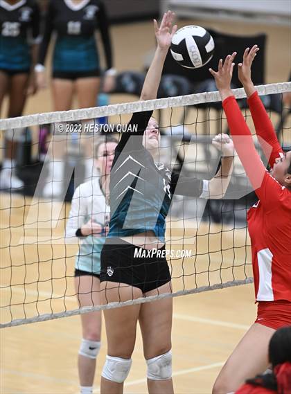 Thumbnail 2 in Redondo Union @ Aliso Niguel (CIF-SS D2 Semi-Final) photogallery.