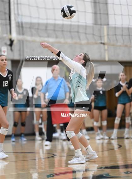Thumbnail 3 in Redondo Union @ Aliso Niguel (CIF-SS D2 Semi-Final) photogallery.
