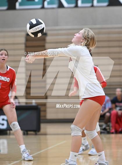 Thumbnail 3 in Redondo Union @ Aliso Niguel (CIF-SS D2 Semi-Final) photogallery.