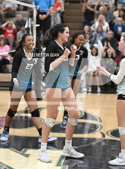 Thumbnail 2 in Redondo Union @ Aliso Niguel (CIF-SS D2 Semi-Final) photogallery.