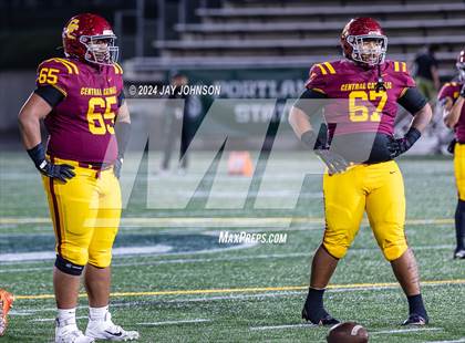 Thumbnail 3 in Clackamas @ Central Catholic photogallery.