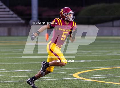 Thumbnail 1 in Clackamas @ Central Catholic photogallery.