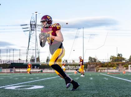 Thumbnail 3 in Clackamas @ Central Catholic photogallery.