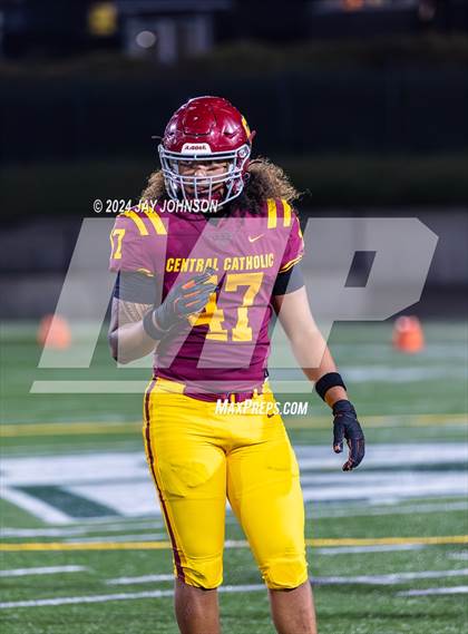 Thumbnail 1 in Clackamas @ Central Catholic photogallery.