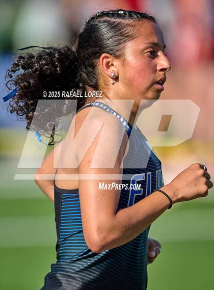 Thumbnail 3 in UIL 6A Track & Field Area 21&22 (1600M) photogallery.
