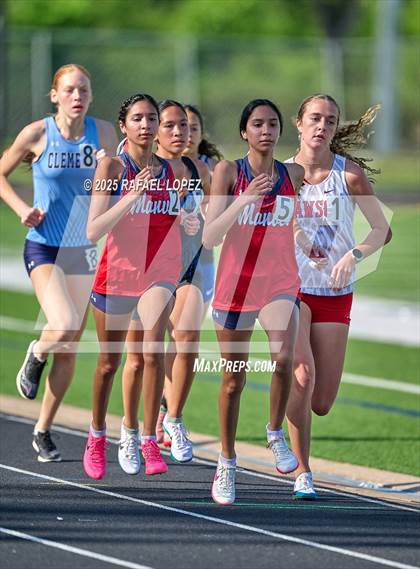 Thumbnail 3 in UIL 6A Track & Field Area 21&22 (1600M) photogallery.